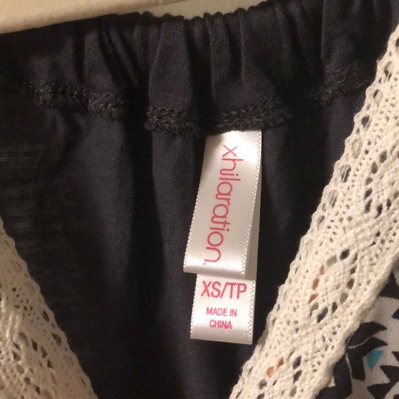 2/$20🚨Xhilaration Printed Tank Top Blouse - Picture 4 of 8